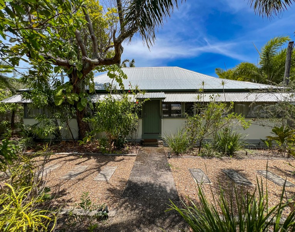 94 Hope Street, Cooktown QLD 4895