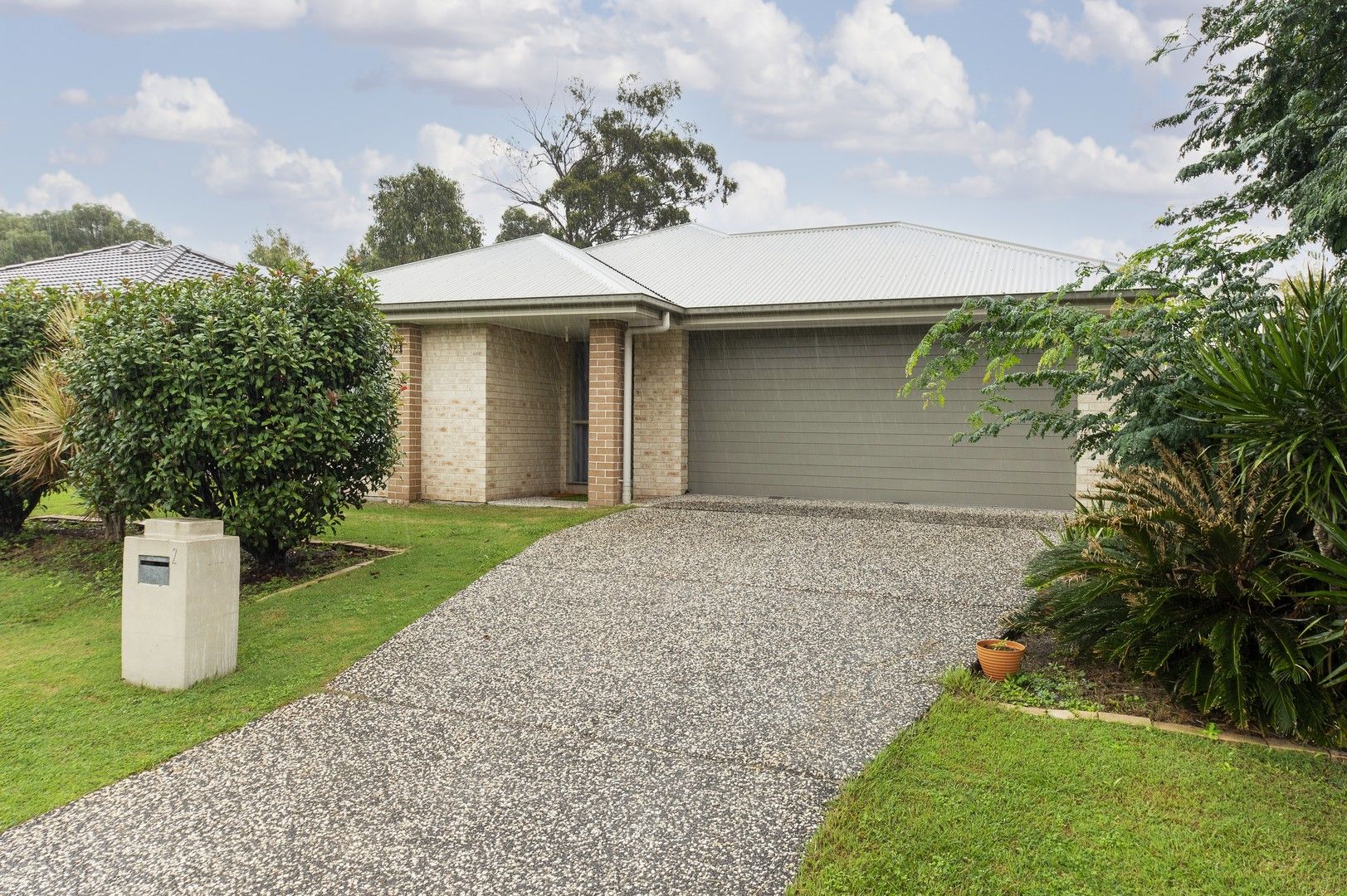 2 Denman Drive, Bundamba QLD 4304, Image 0