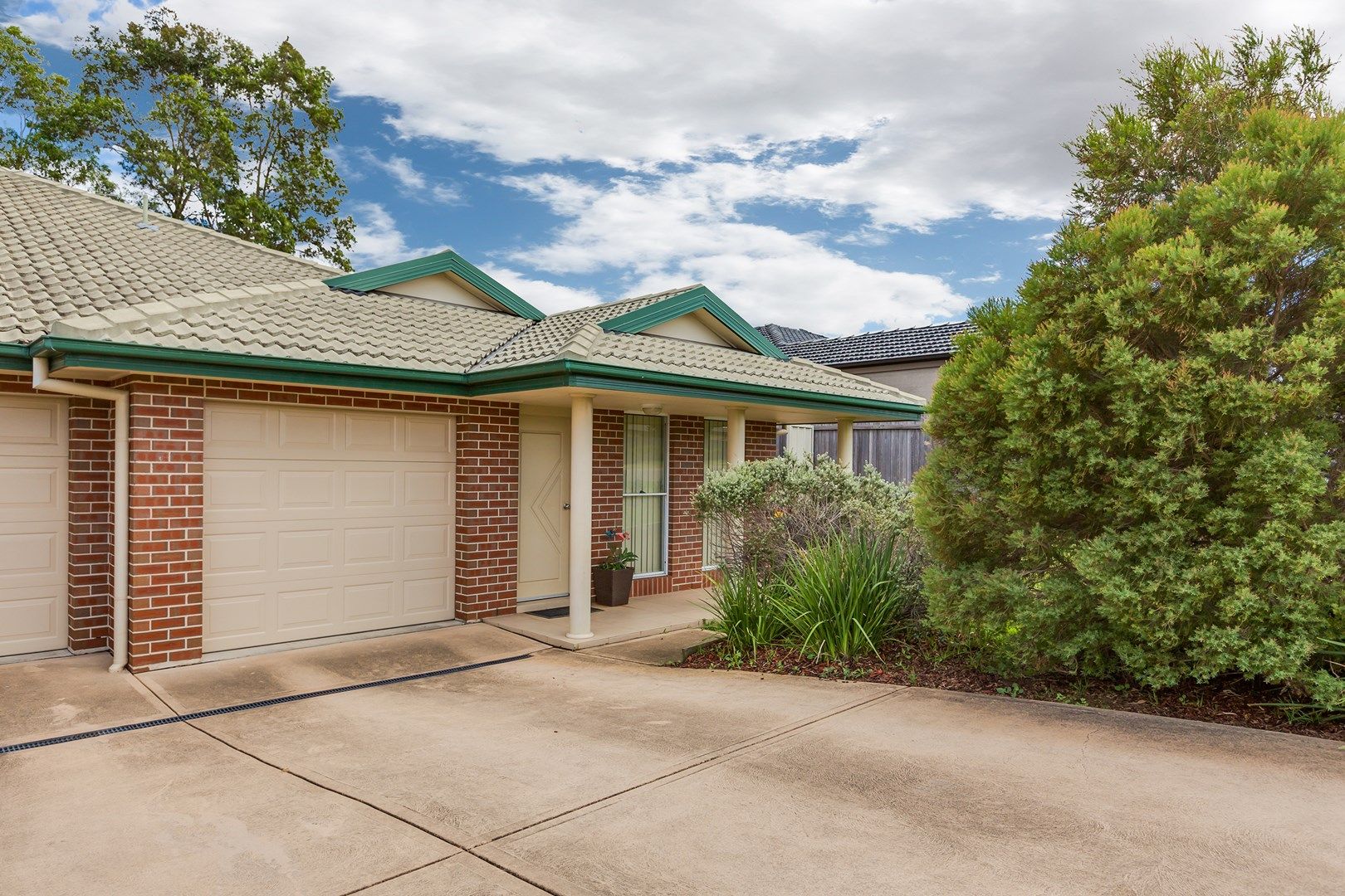 2/8 Wilkinson Boulevard, Singleton NSW 2330, Image 0