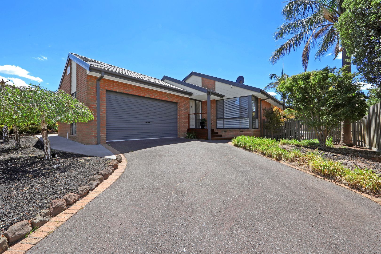 54 Airedale Way, Rowville VIC 3178