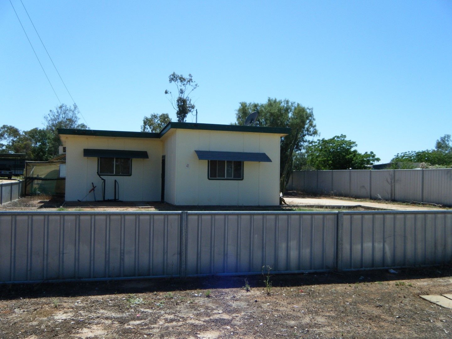 41 Gem Street, Lightning Ridge Property History & Address Research