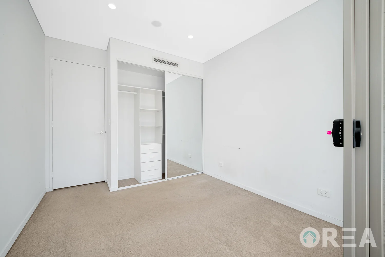 Additional image 9 of 1103/2-4 Mentmore Avenue, Rosebery NSW 2018