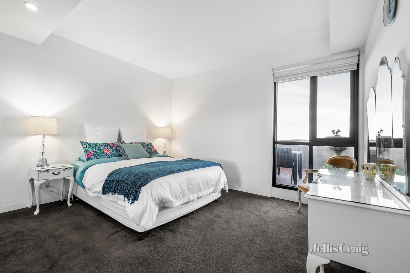 401/435-439 Whitehorse Road, Mitcham VIC 3132, Image 2