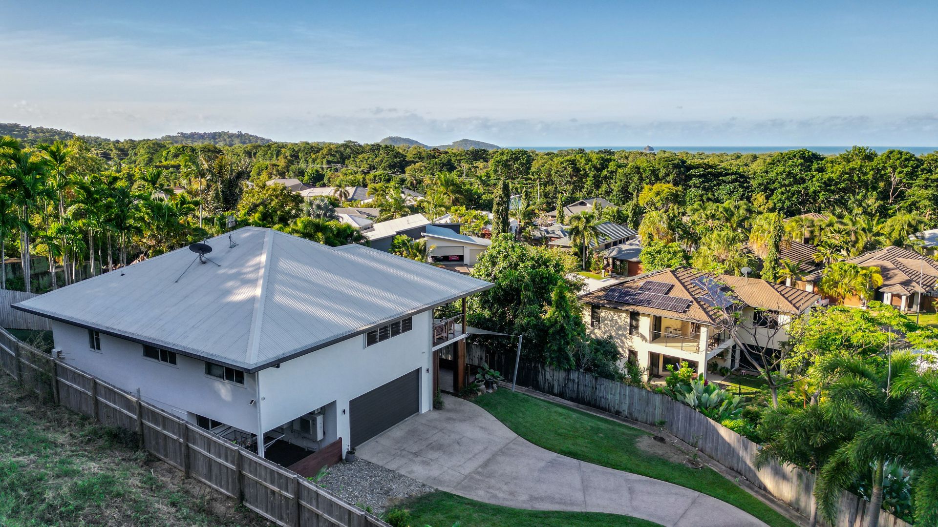 8 Seascape Close, Palm Cove QLD 4879, Image 2