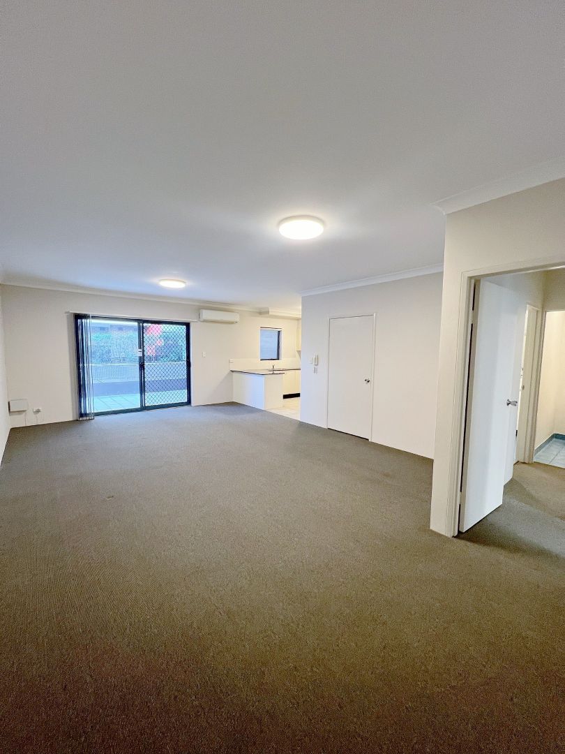 2/8 Castlereagh Street, Liverpool NSW 2170, Image 2