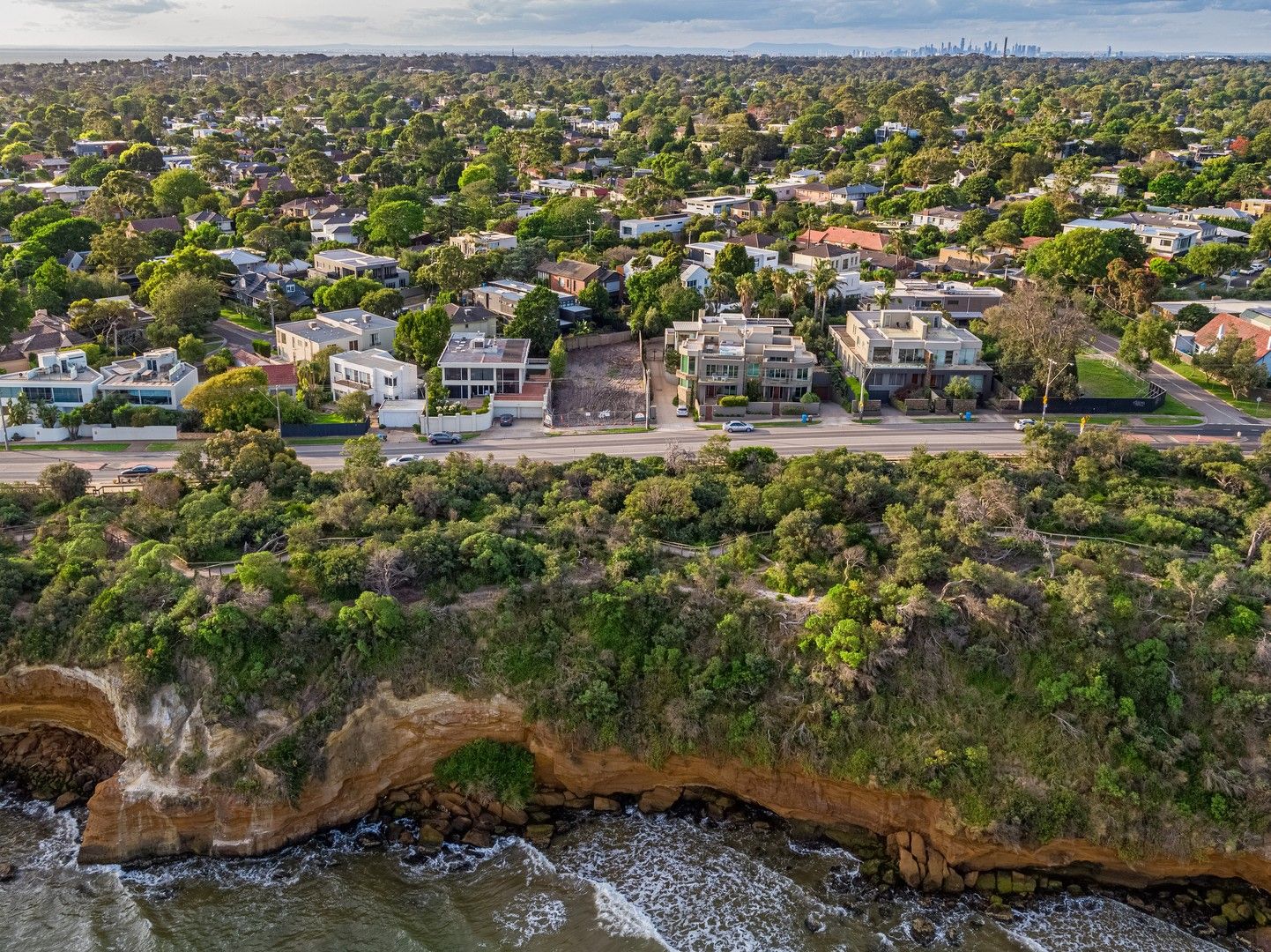 Vacant land in 25 Beach Rd, BEAUMARIS VIC, 3193