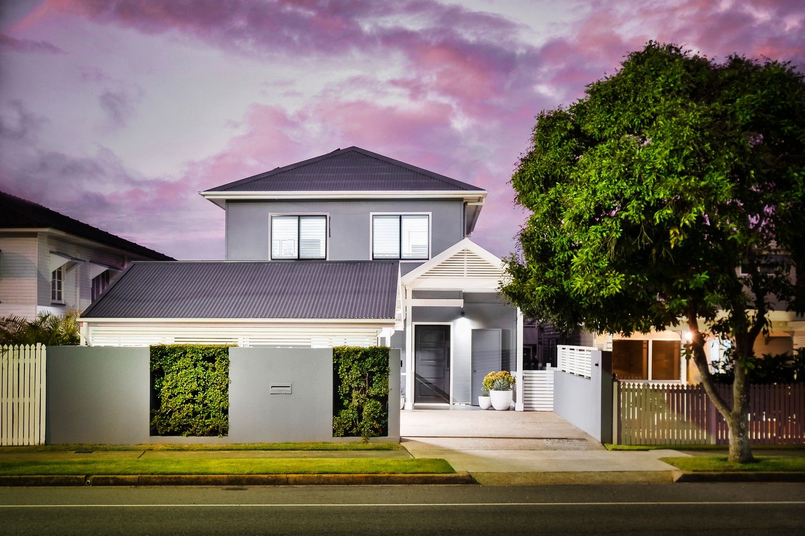 4 bedrooms House in 218 Prince Edward Parade SCARBOROUGH QLD, 4020