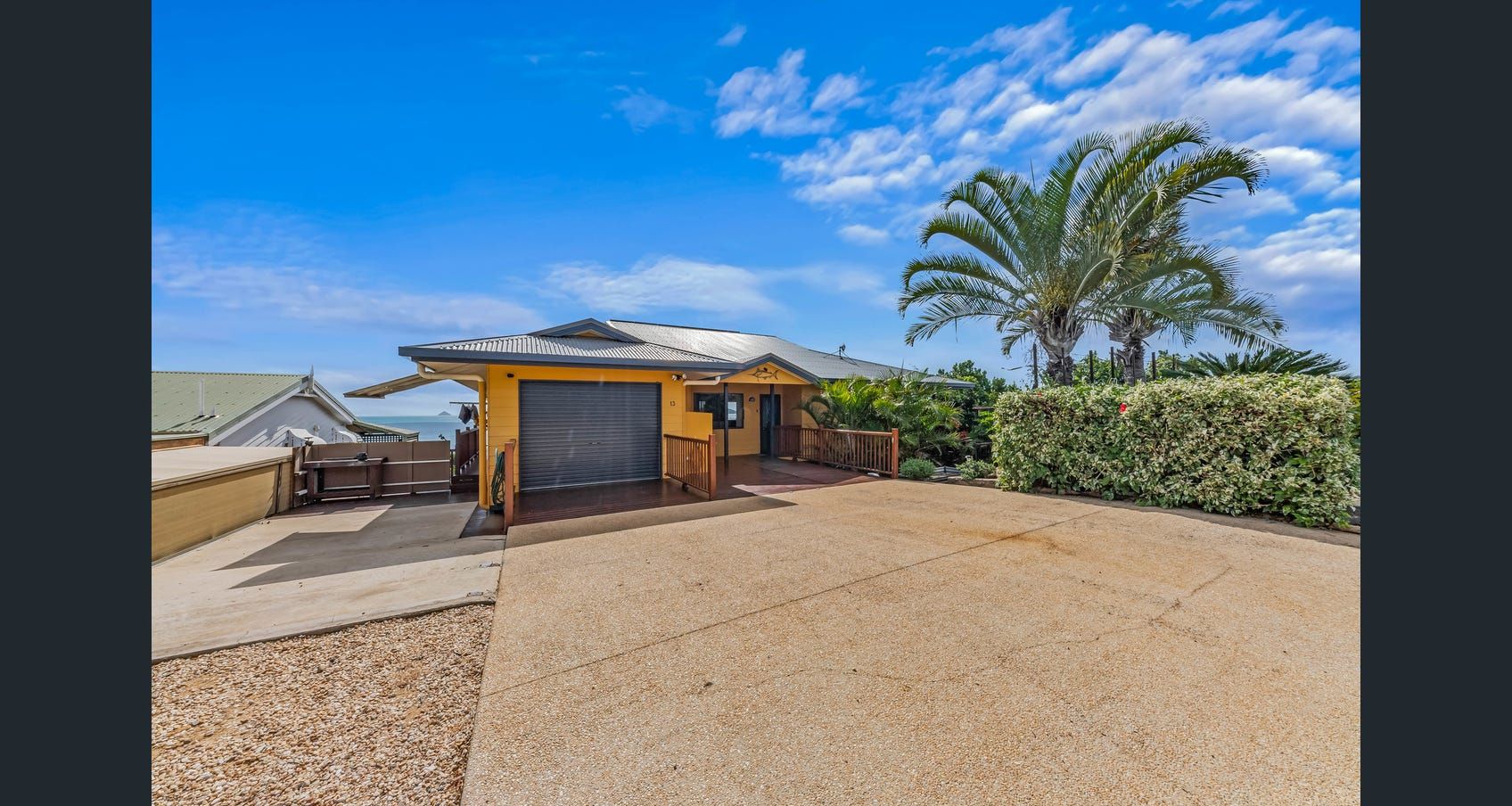13 Blackcurrant Drive, Hideaway Bay QLD 4800, Image 2
