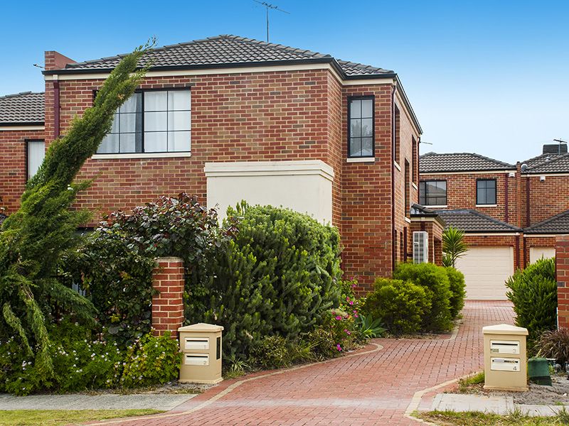 4/34 Pollard Street, Glendalough WA 6016, Image 0