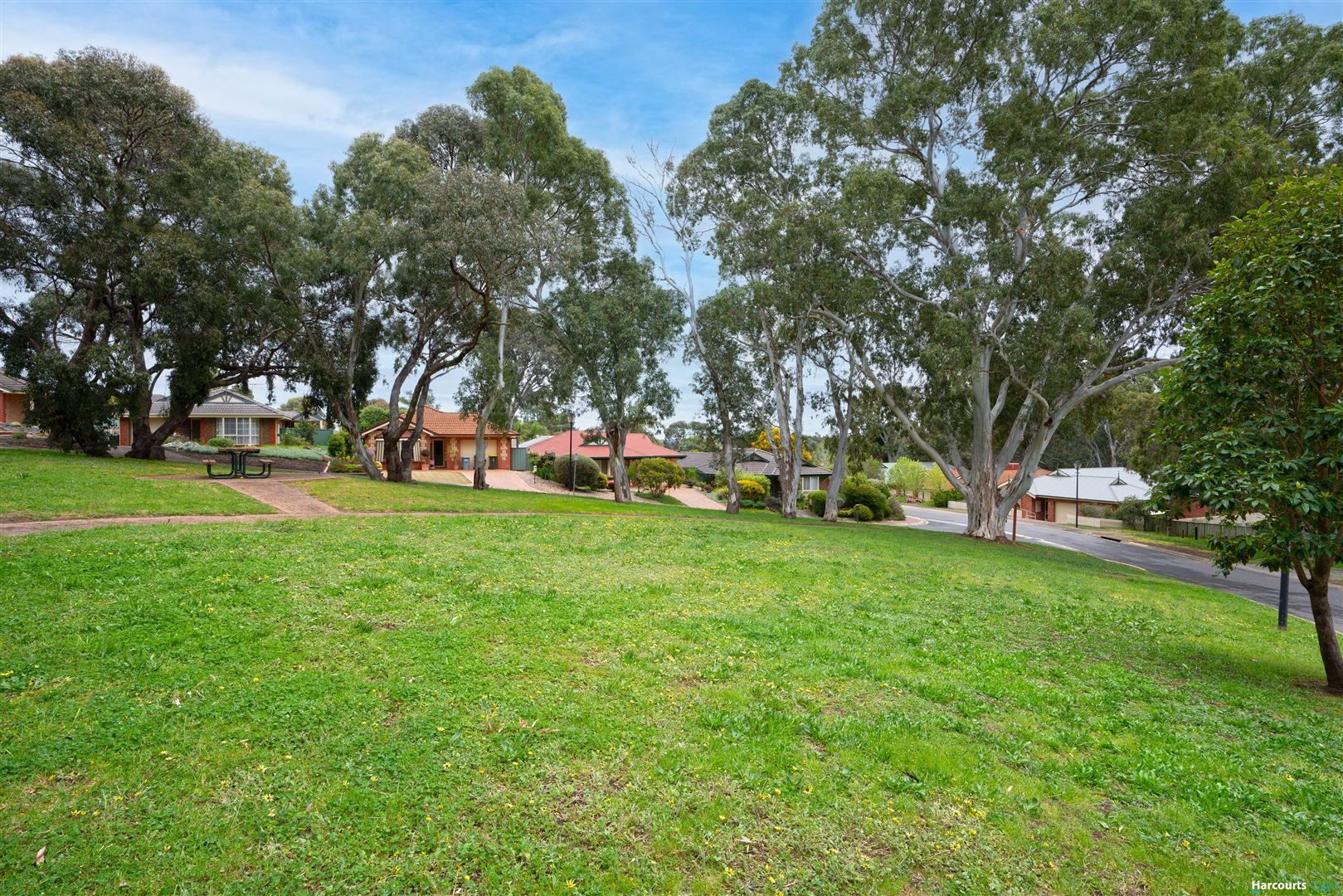 26 Margaret Cutten Grove, Aberfoyle Park SA 5159, Image 2