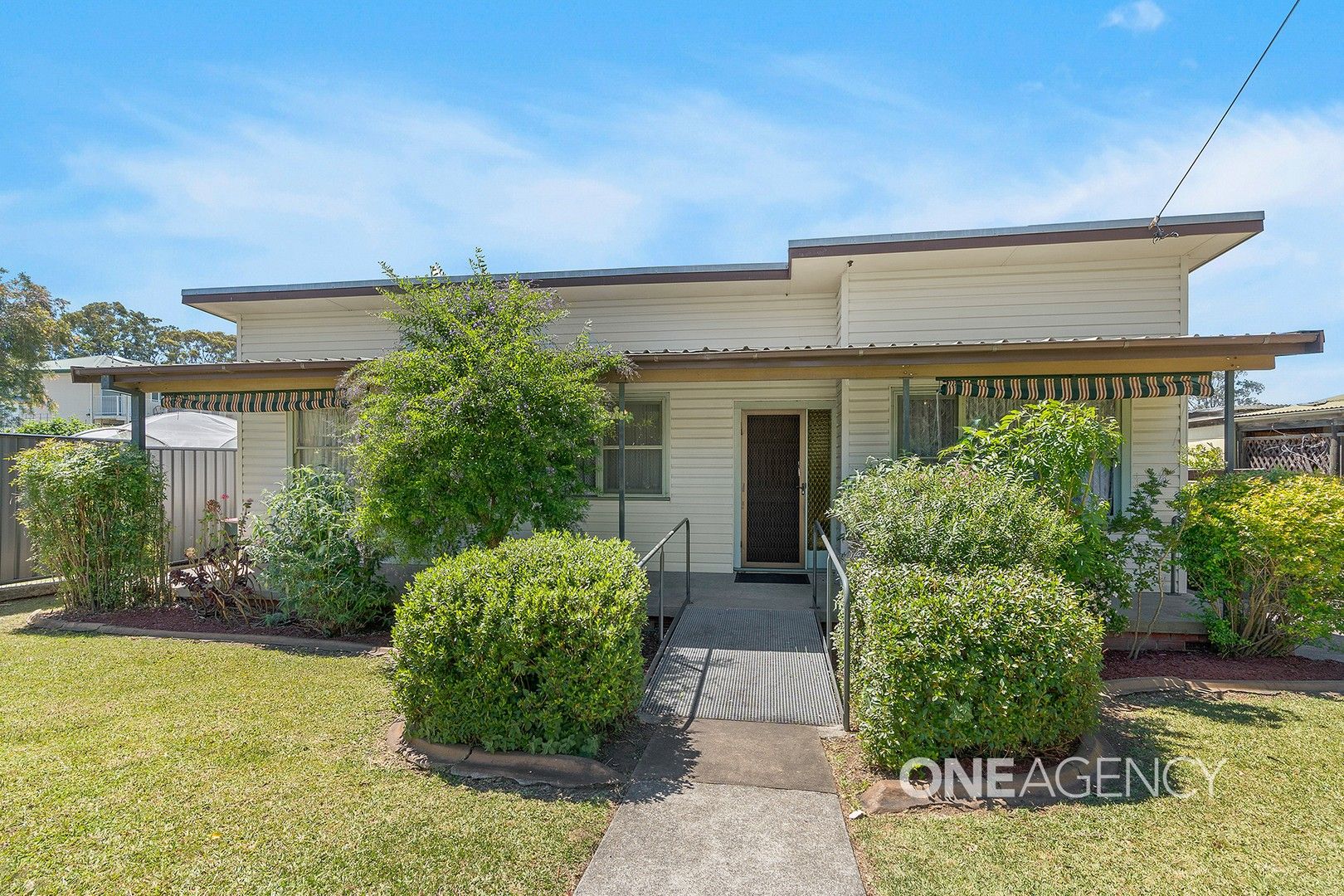 4 bedrooms House in 2 Robey Street BOMADERRY NSW, 2541