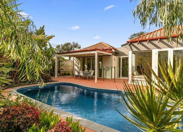 6 Rose Avenue, Cowes VIC 3922