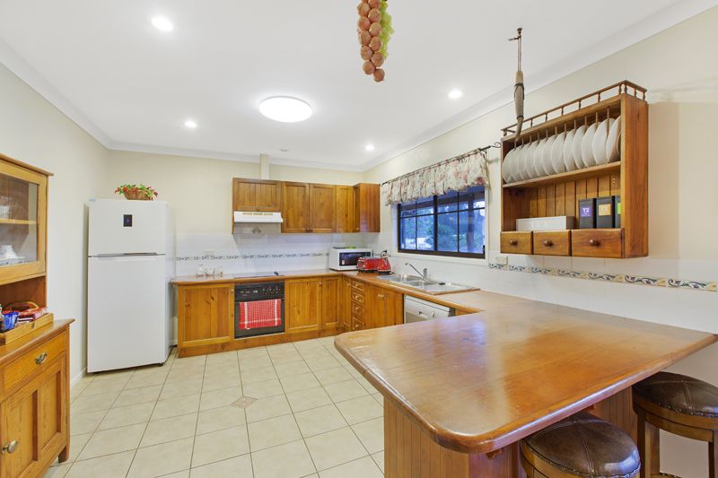 121 Swain Street, Lower Belford NSW 2335, Image 2