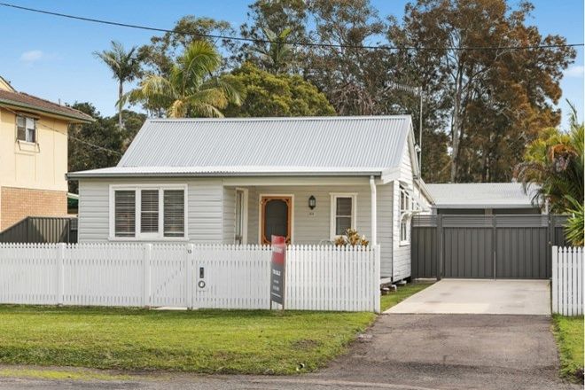 Picture of 13 Henry Street, CHITTAWAY POINT NSW 2261