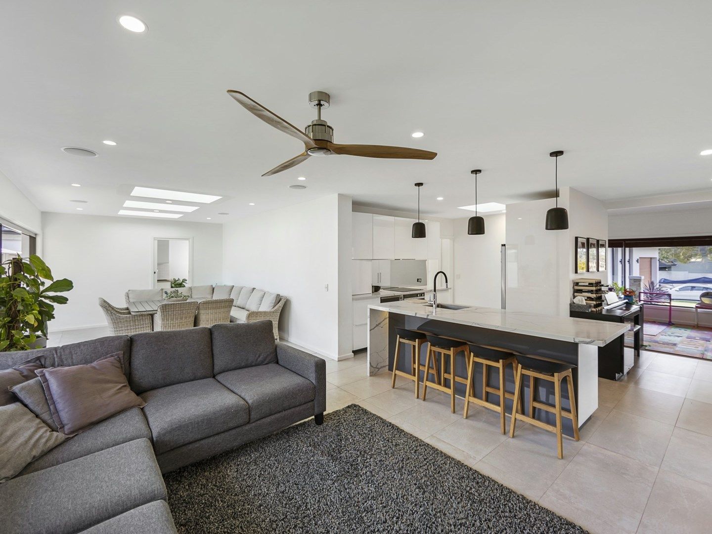 4 bedrooms House in 7 Bunarba Road GYMEA BAY NSW, 2227