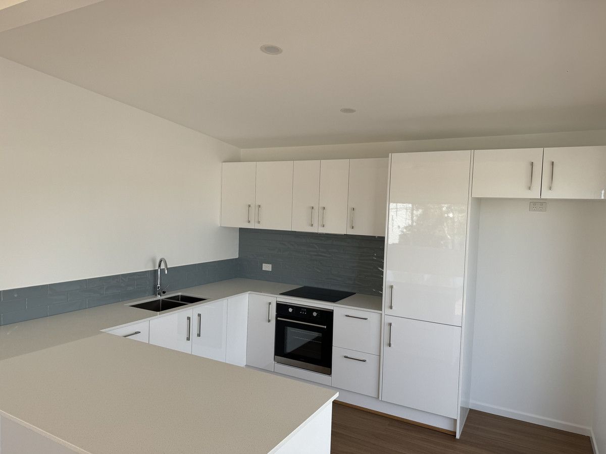 2 bedrooms House in 11 Clayton Street SANDGATE QLD, 4017