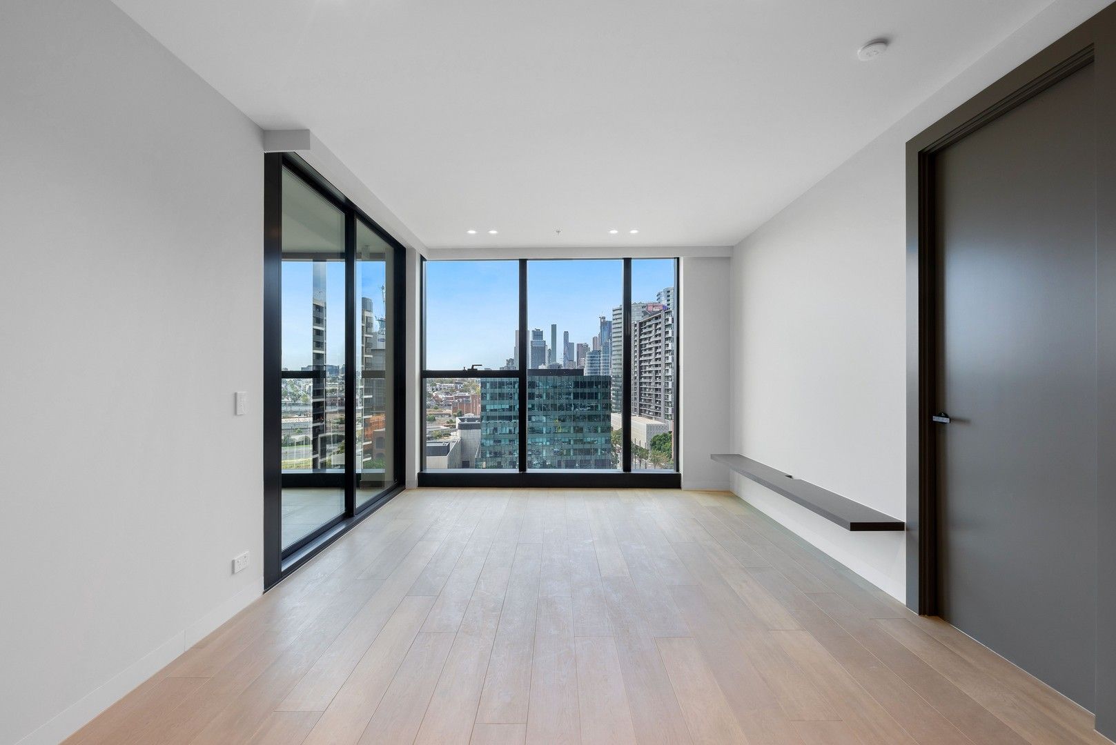 2 bedrooms New Apartments / Off the Plan in  DOCKLANDS VIC, 3008