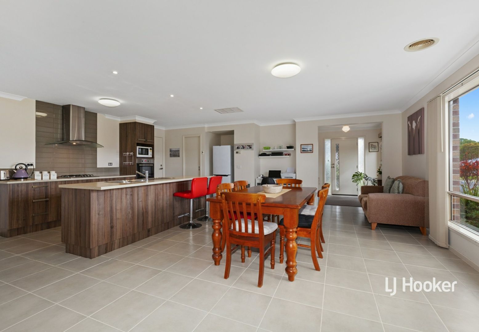 1 Furnari Close, Broadford VIC 3658, Image 2