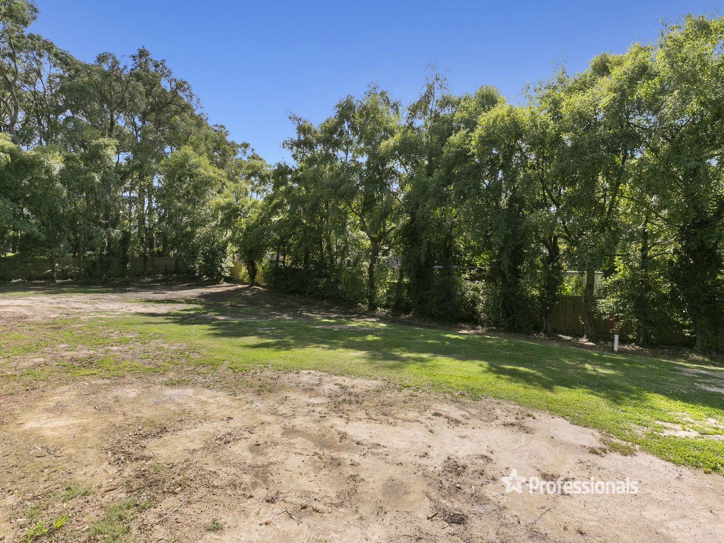 12B Kemp Avenue, Mount Evelyn VIC 3796, Image 2