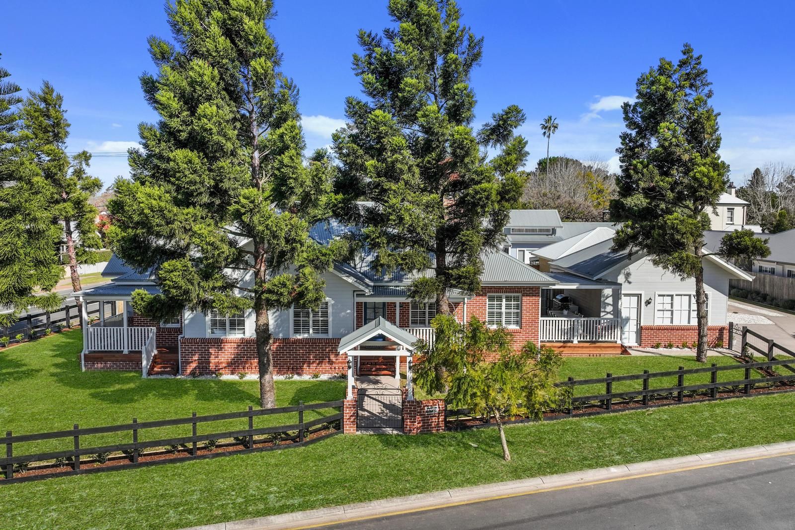 4 bedrooms House in 71 Melrose Street LORN NSW, 2320