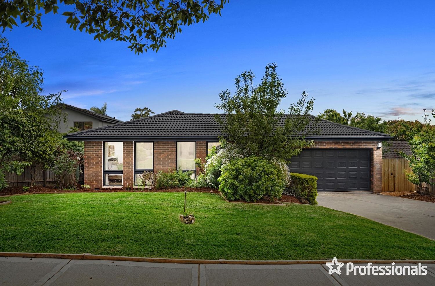 12 Eastwood Crescent, Mooroolbark VIC 3138, Image 0