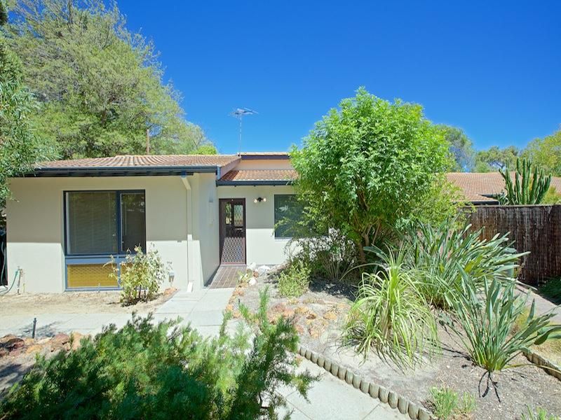 2 bedrooms Semi-Detached in 2 Steele Road SORRENTO WA, 6020