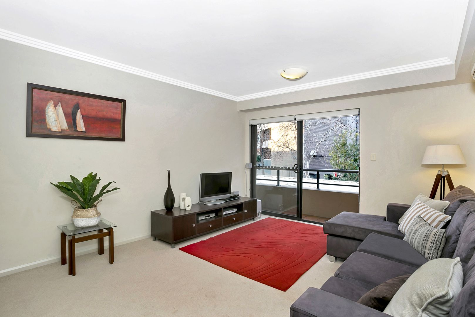 Cabramatta Road, Cremorne NSW 2090 1 bed apartment for Rent, 800 PW