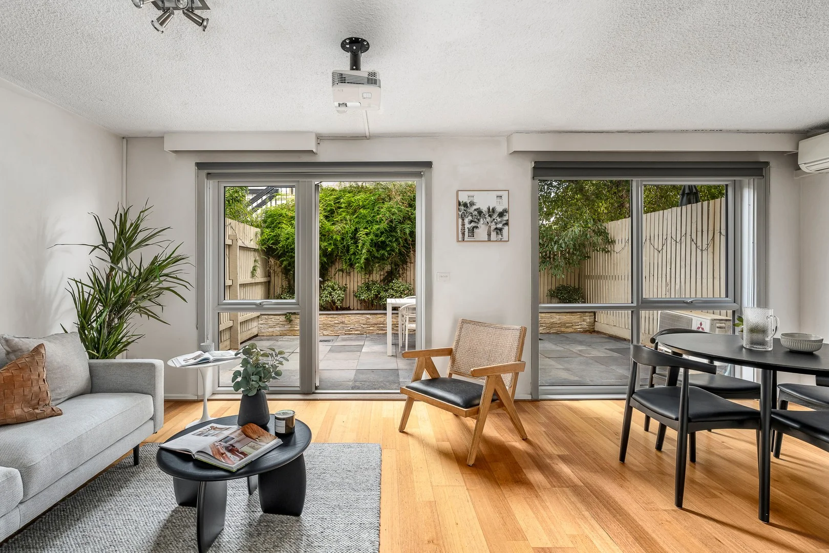 2/73 Westbury Street, St Kilda East VIC 3183