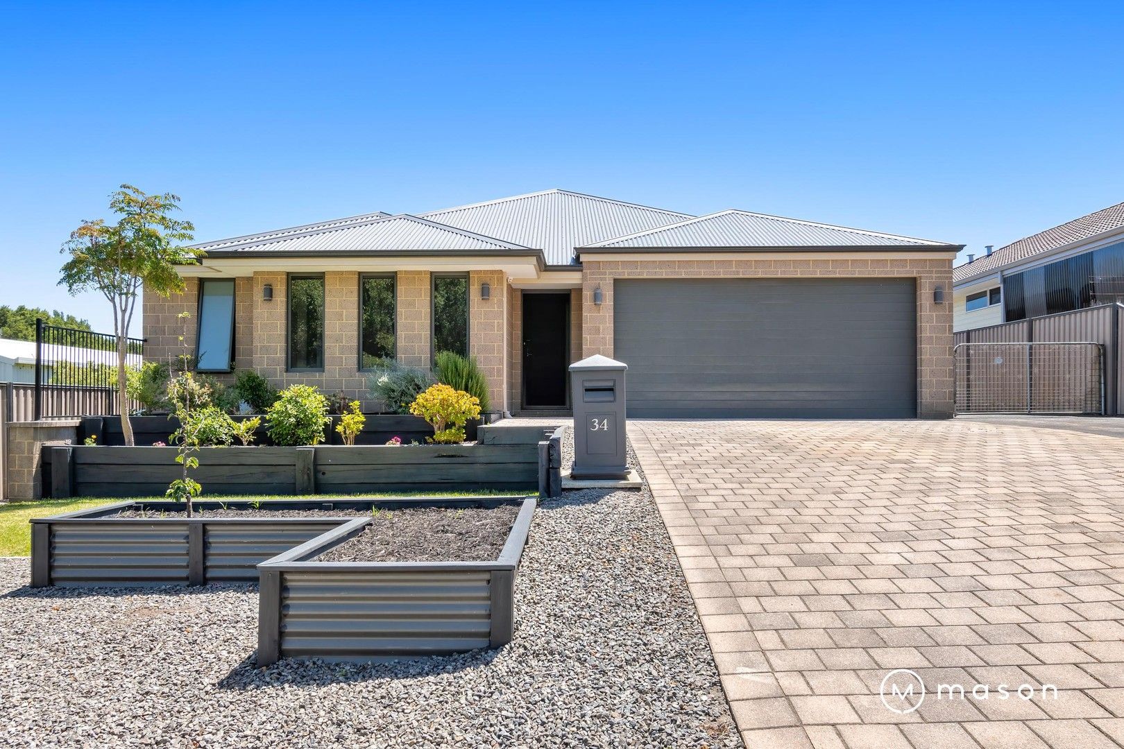 34 Greyhound Circle, Gledhow WA 6330, Image 0