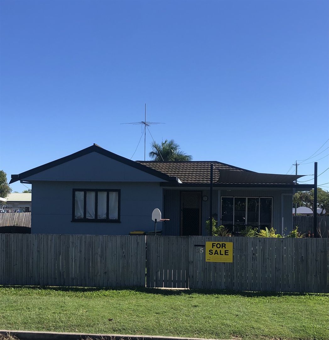 3 bedrooms House in 25 Canberra Street NORTH MACKAY QLD, 4740