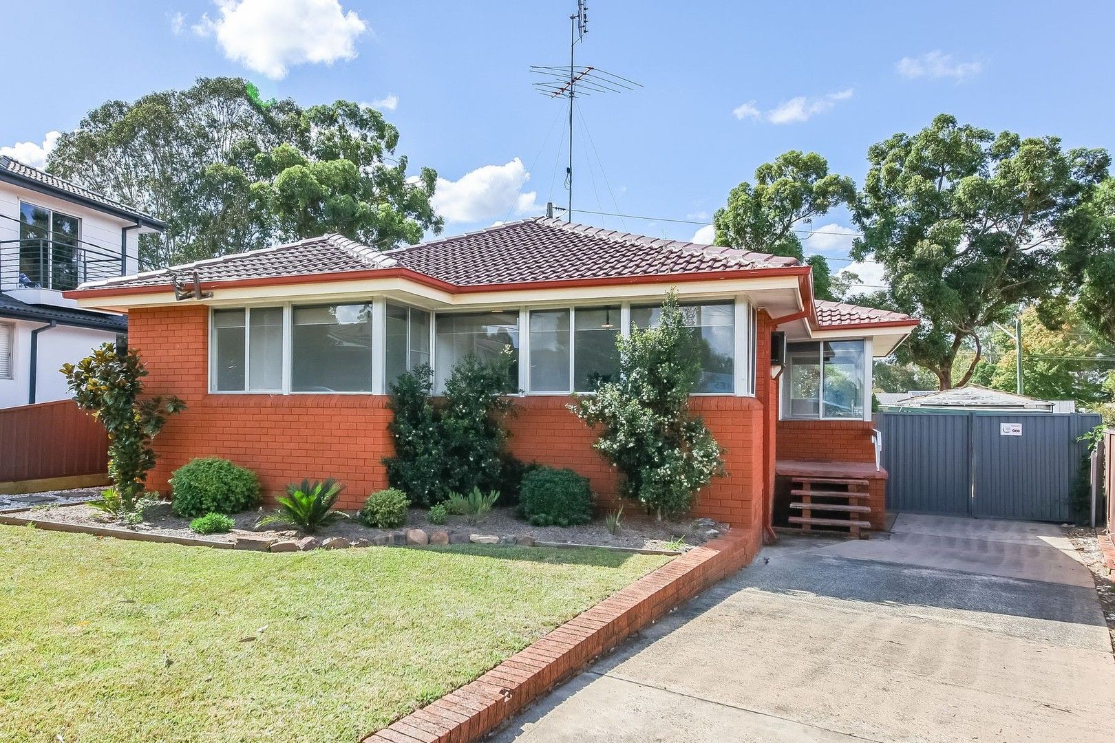 3 bedrooms House in 58 Berallier Drive CAMDEN SOUTH NSW, 2570