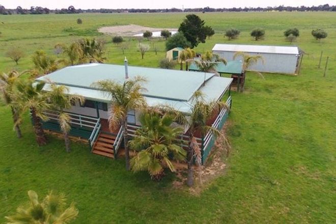Picture of 5 Pretty John Rd, MURCHISON EAST VIC 3610