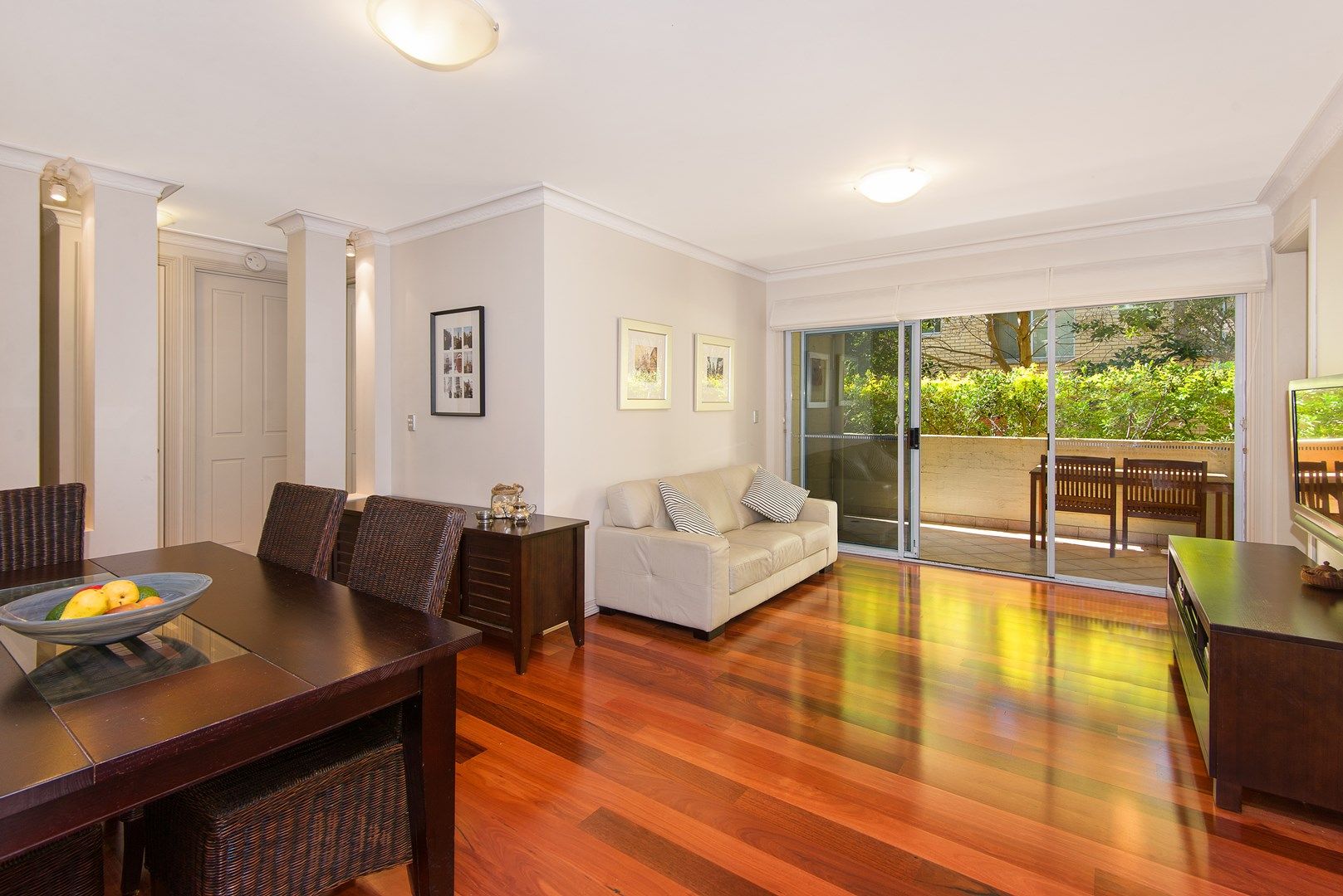 2 bedrooms Apartment / Unit / Flat in 4/12-14 Wetherill Street NARRABEEN NSW, 2101