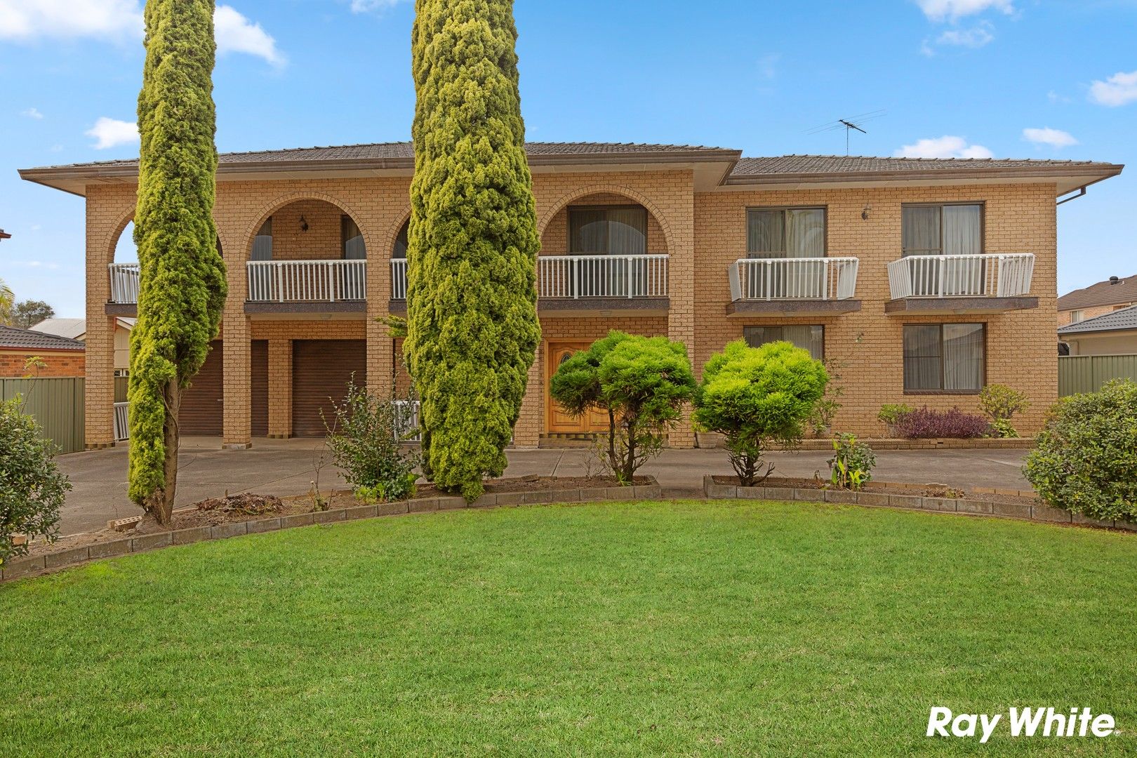 6 bedrooms House in 38 Walker Street QUAKERS HILL NSW, 2763