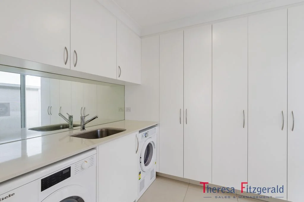 Additional image 14 of 8 Seafarer Court, Paradise Waters QLD 4217