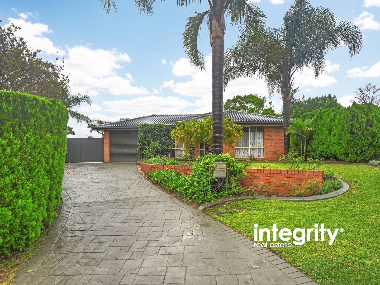 11 Stockley Close, West Nowra Property History & Address Research