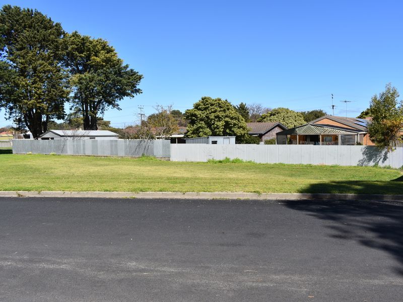 2 Hart Street, Millicent SA 5280, Image 2