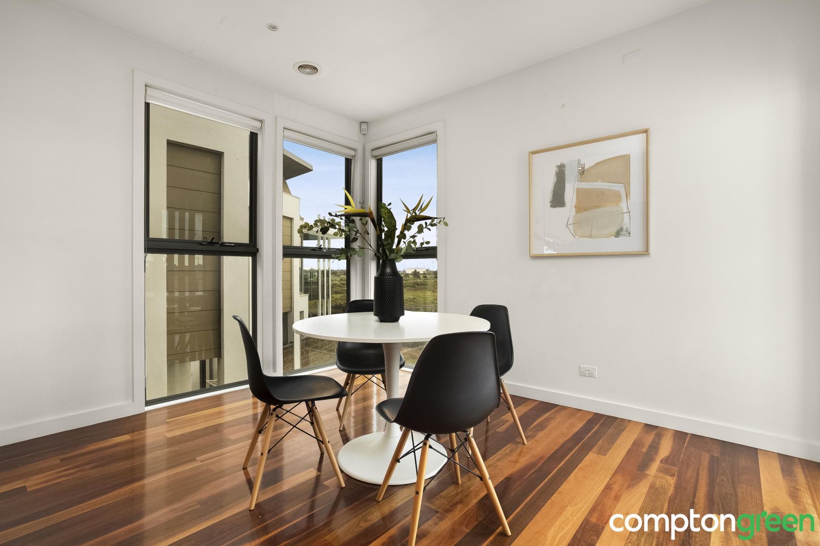 17 Sunset Drive, Williamstown VIC 3016, Image 2