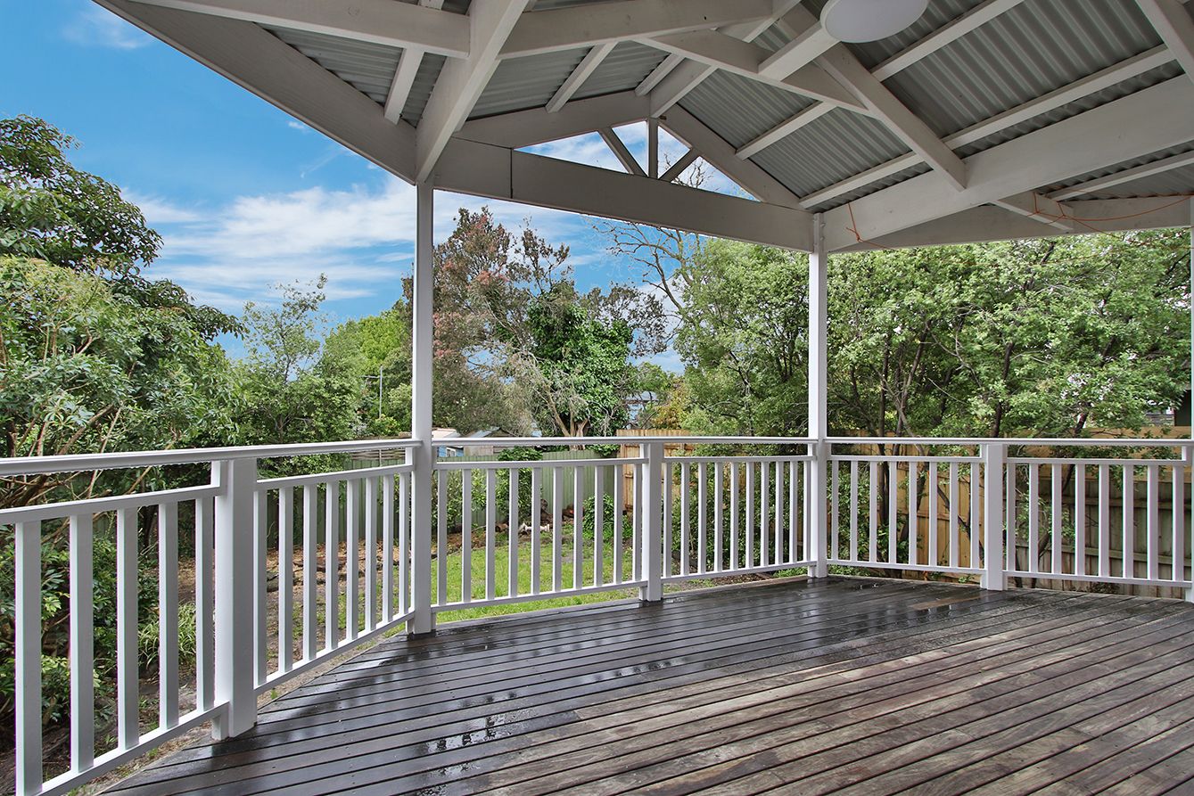 3 bedrooms House in 5 Mawby Road BENTLEIGH EAST VIC, 3165