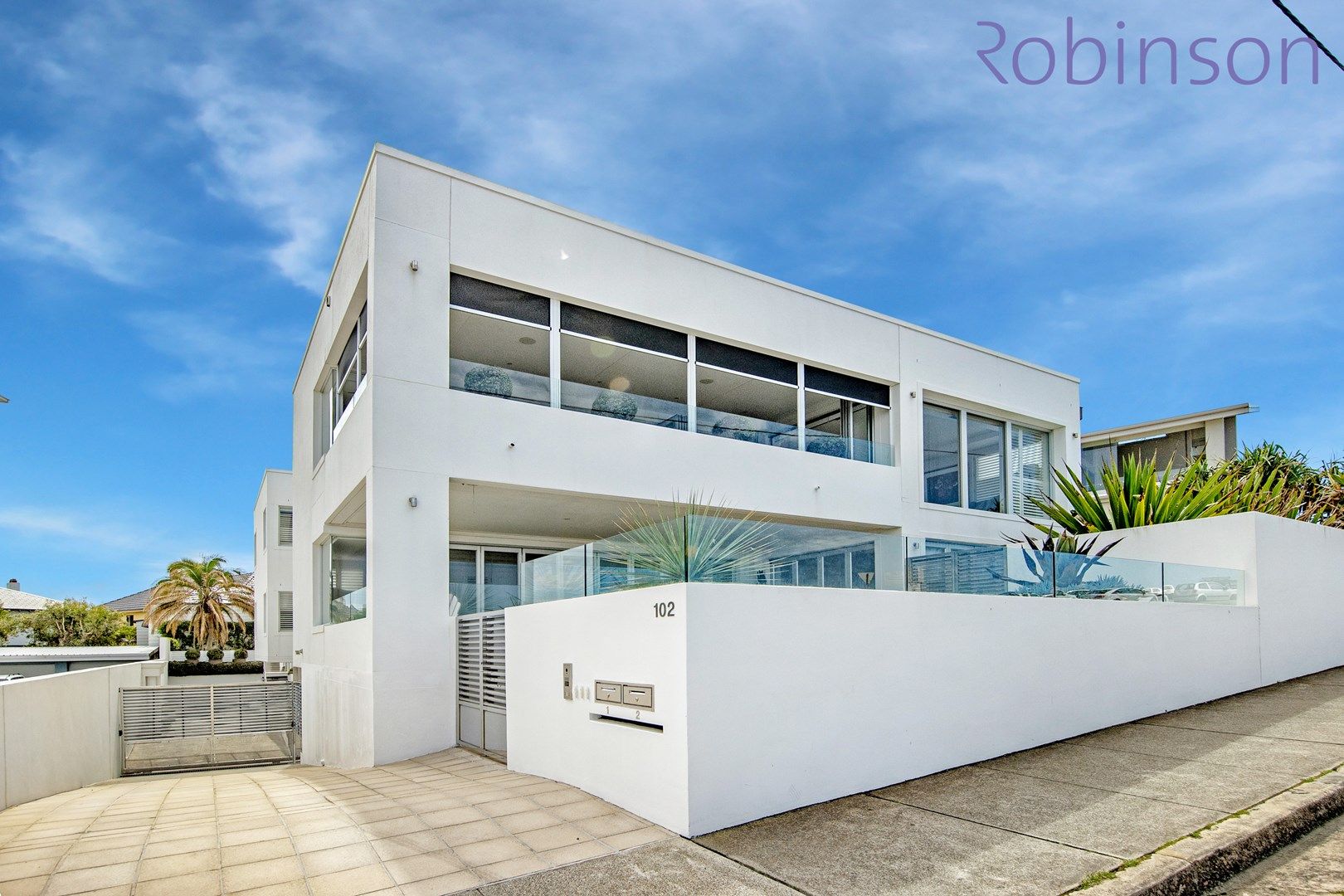 2/102 Memorial Drive, Bar Beach NSW 2300, Image 0