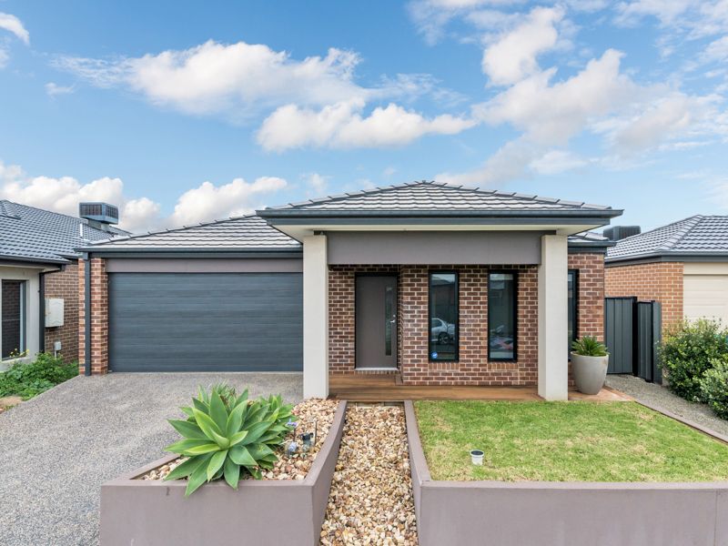 8 Fleuve Rise, Clyde North VIC 3978, Image 0