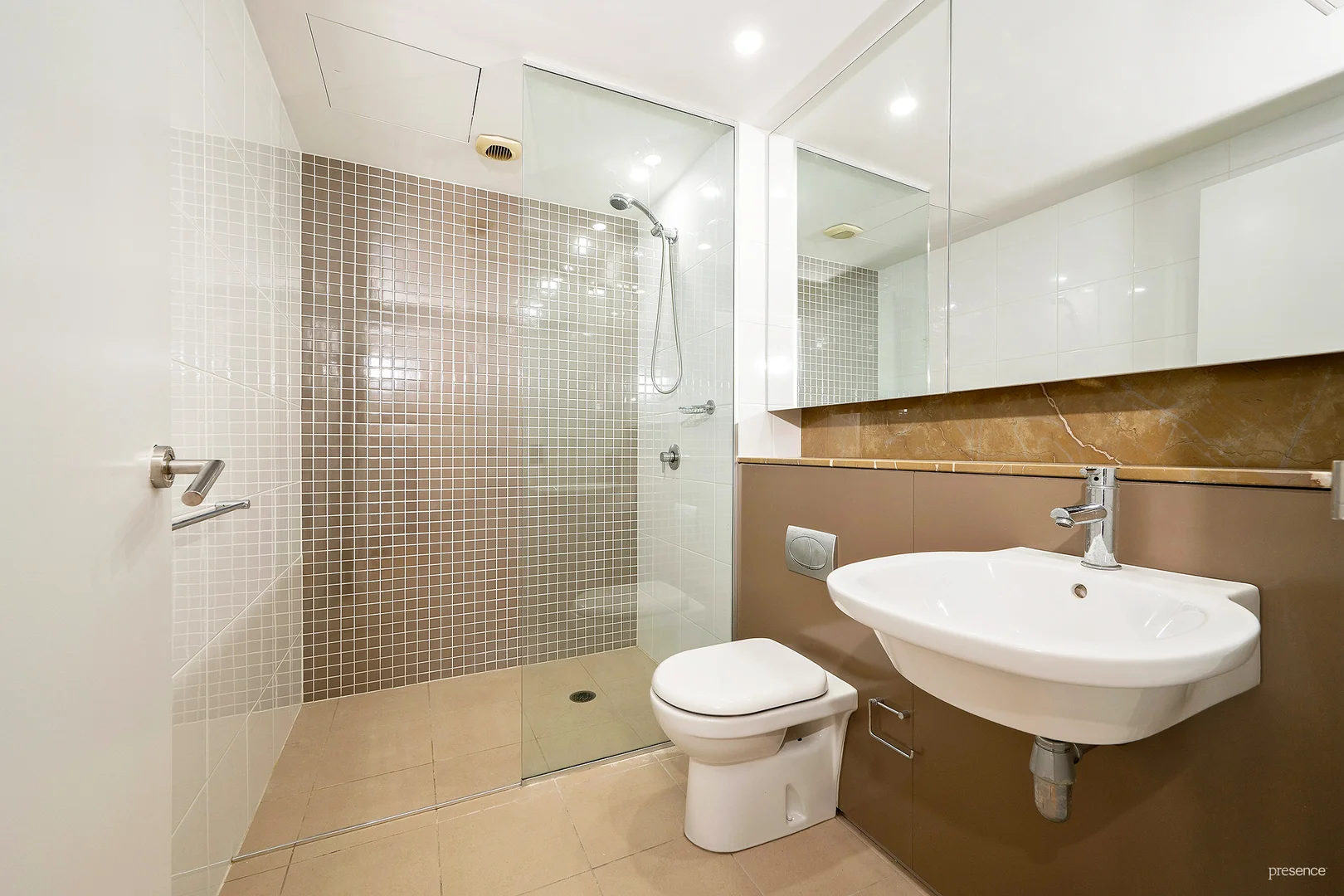 Additional image 8 of 304/5 Honeysuckle Drive, Newcastle NSW 2300