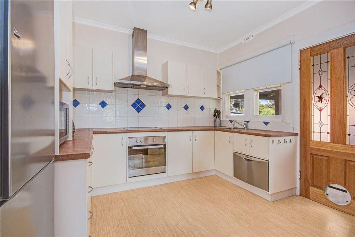 2 bedrooms House in 61 Pomona Road RIVERSIDE TAS, 7250