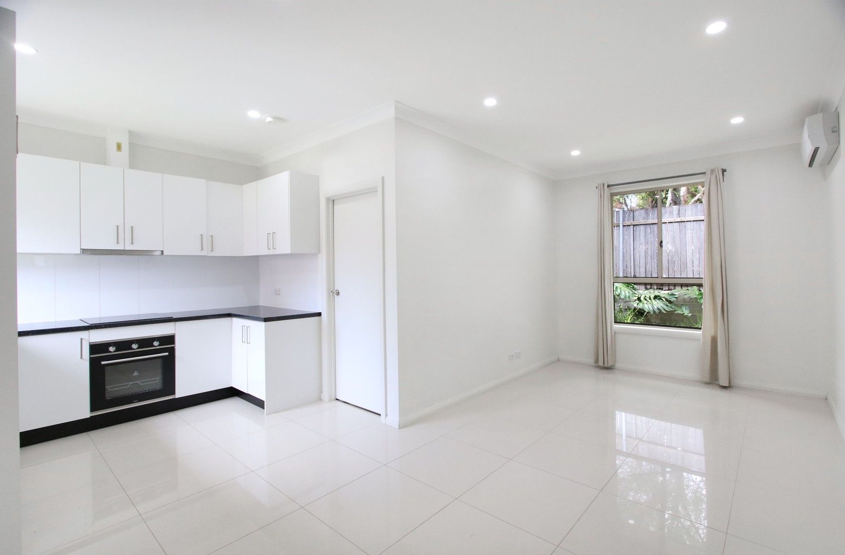 2 bedrooms Apartment / Unit / Flat in 13 Willow Crescent RYDE NSW, 2112