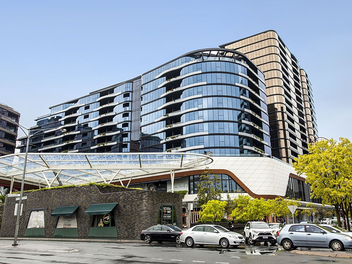 2 bedrooms Apartment / Unit / Flat in 209/23 O'sullivan Road GLEN WAVERLEY VIC, 3150