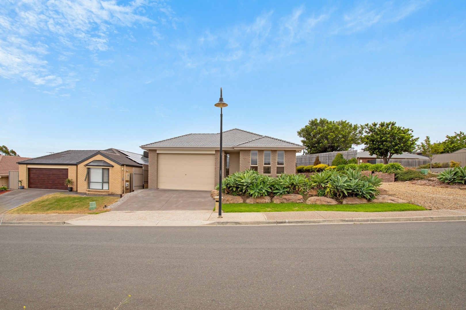 2 Tristania Rise, Huntfield Heights SA 5163, Image 0