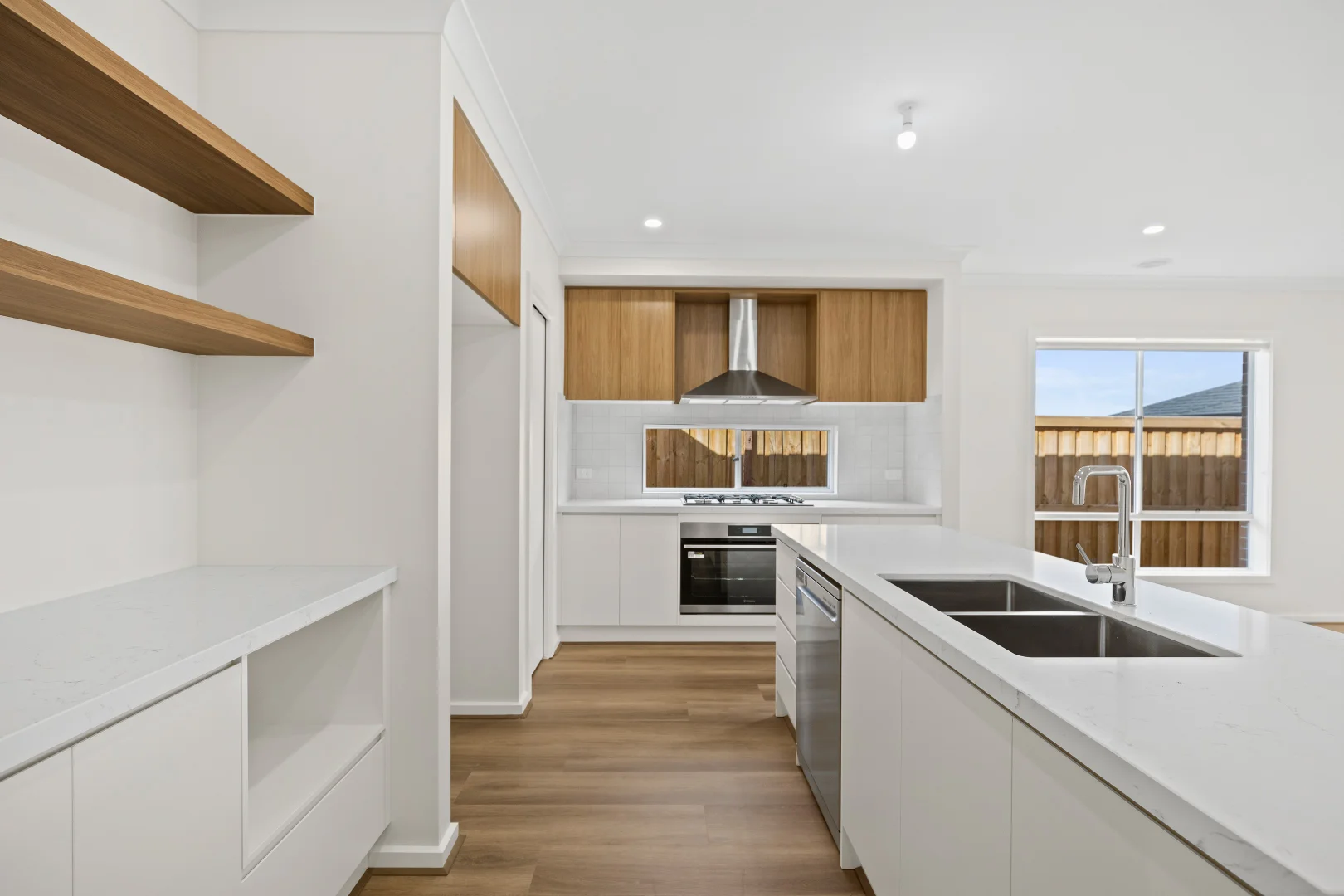 Additional image 3 of 16 Kingston Dr, Lara VIC 3212