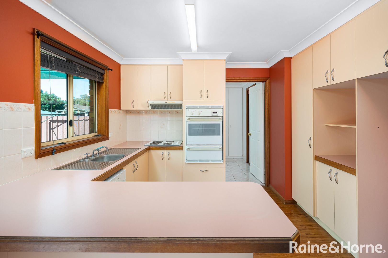 1/78 Undurra Drive, Glenfield Park NSW 2650, Image 2