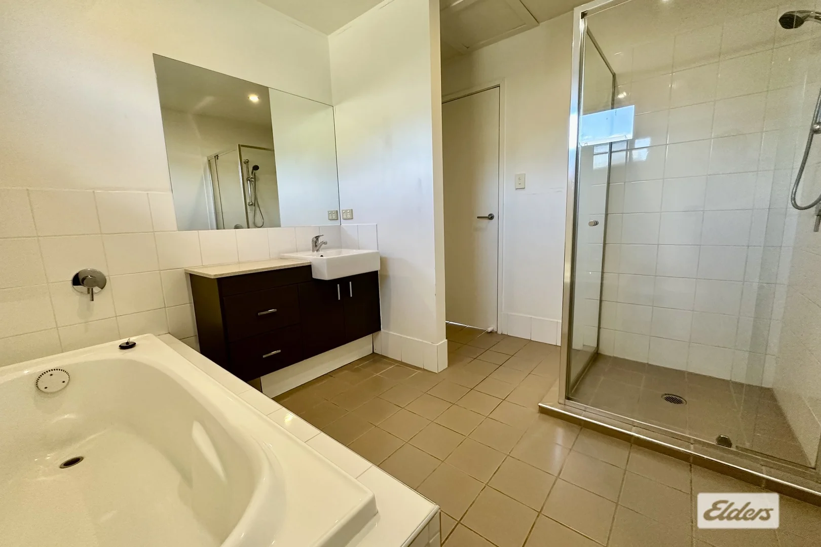 Additional image 8 of 7 Lilly Close, Emerald QLD 4720