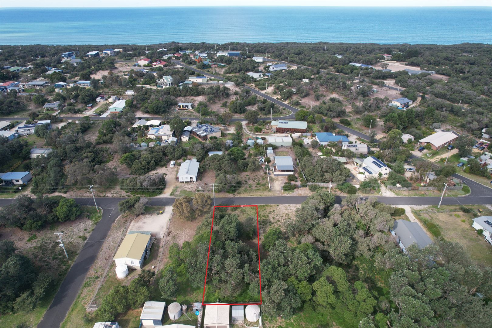 80 Seabreeze Avenue, Golden Beach VIC 3851, Image 2